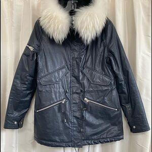 Free Ship. SAM hudson coat in NAVY white fur trim.
